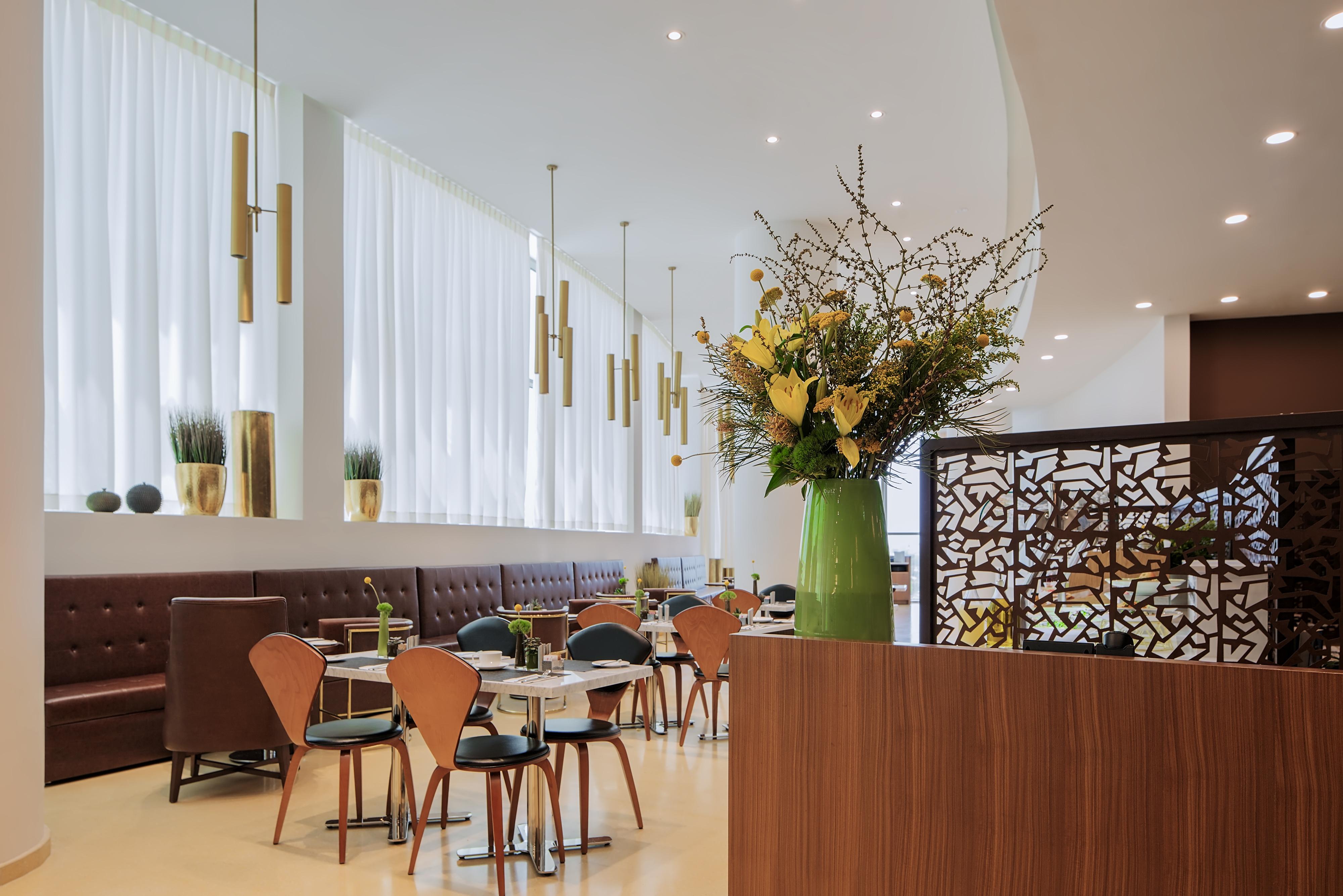 Prima Millennium Hotel Ra'anana Eksteriør billede